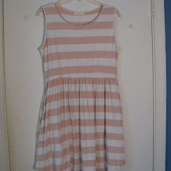 Perfect Dresses & Skirts - *  Perfect Striped Dress Large Knit with Pockets Pink White Mini